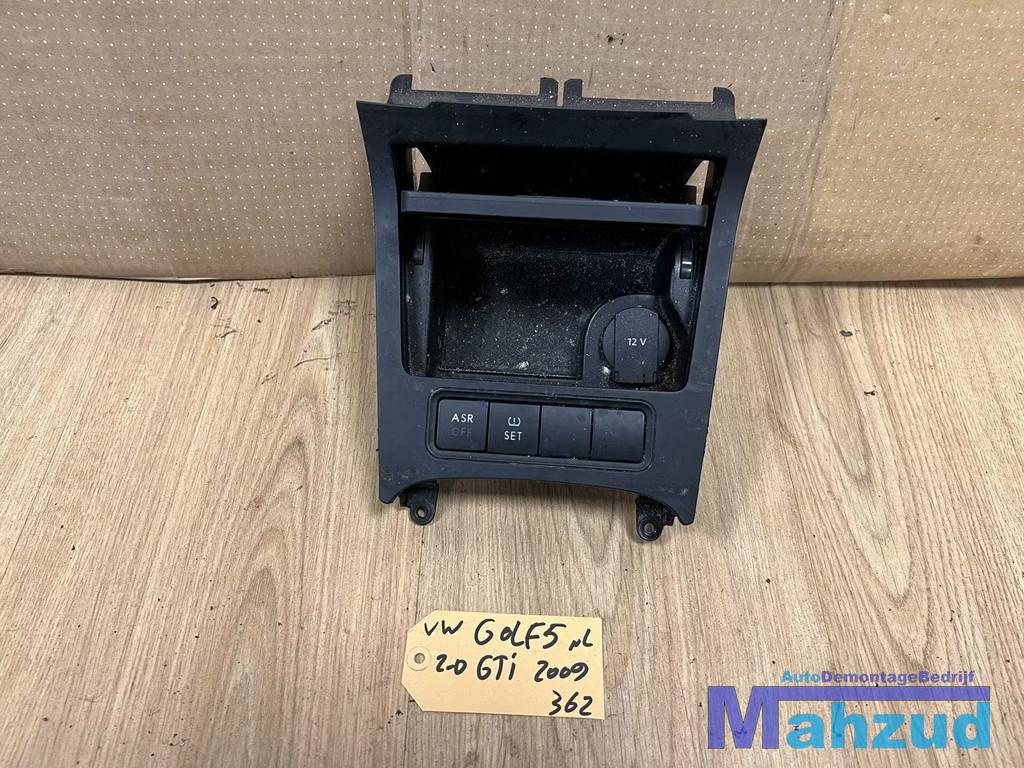 VW GOLF 5 GTI Asbak middenconsole 2003-2009, Auto-onderdelen, Interieur en Bekleding, Gebruikt, Volkswagen, Volkswagen AG, Berliner Ring 2
38440  Wolfsburg, DE