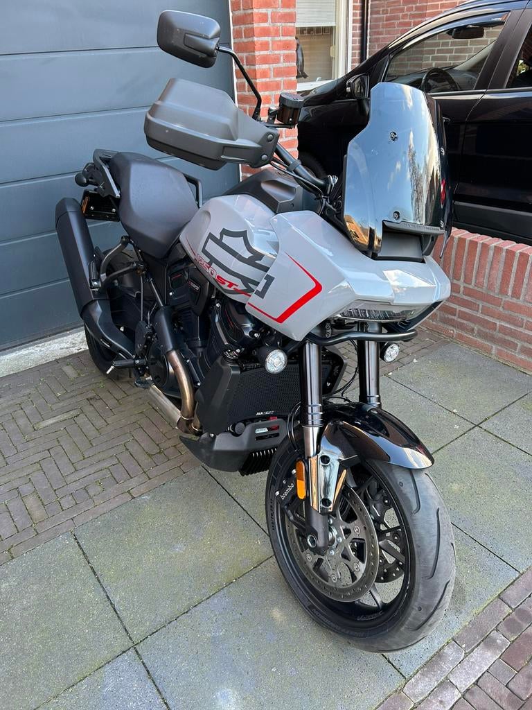 Harley Davidson Pan America 1250ST, Ophalen, 2 cilinders, Harley-Davidson of Buell, Handvatverwarming