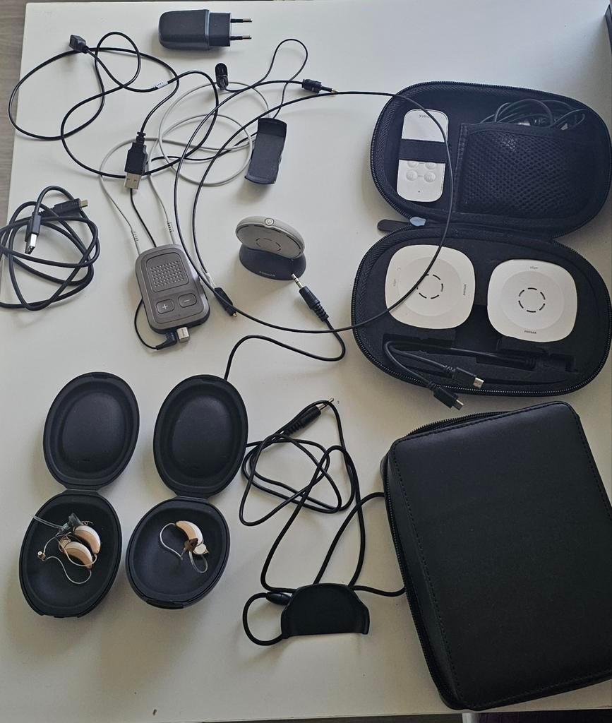 Complete Phonak hoortoestellen set met Roger accessories, Ophalen of Verzenden, Gebruikt