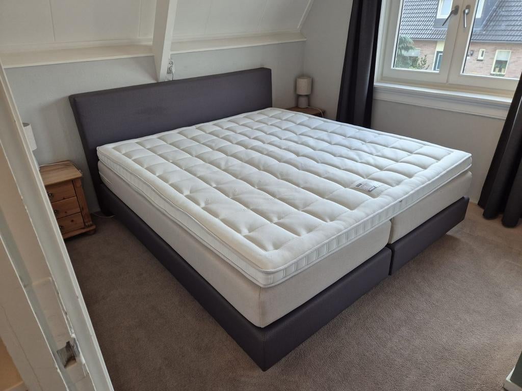 Avek Noflik Matras+Topper 180x200, 2 jr oud, nieuwp. €3.000, Ophalen, Tweepersoons, Zo goed als nieuw, 180 cm