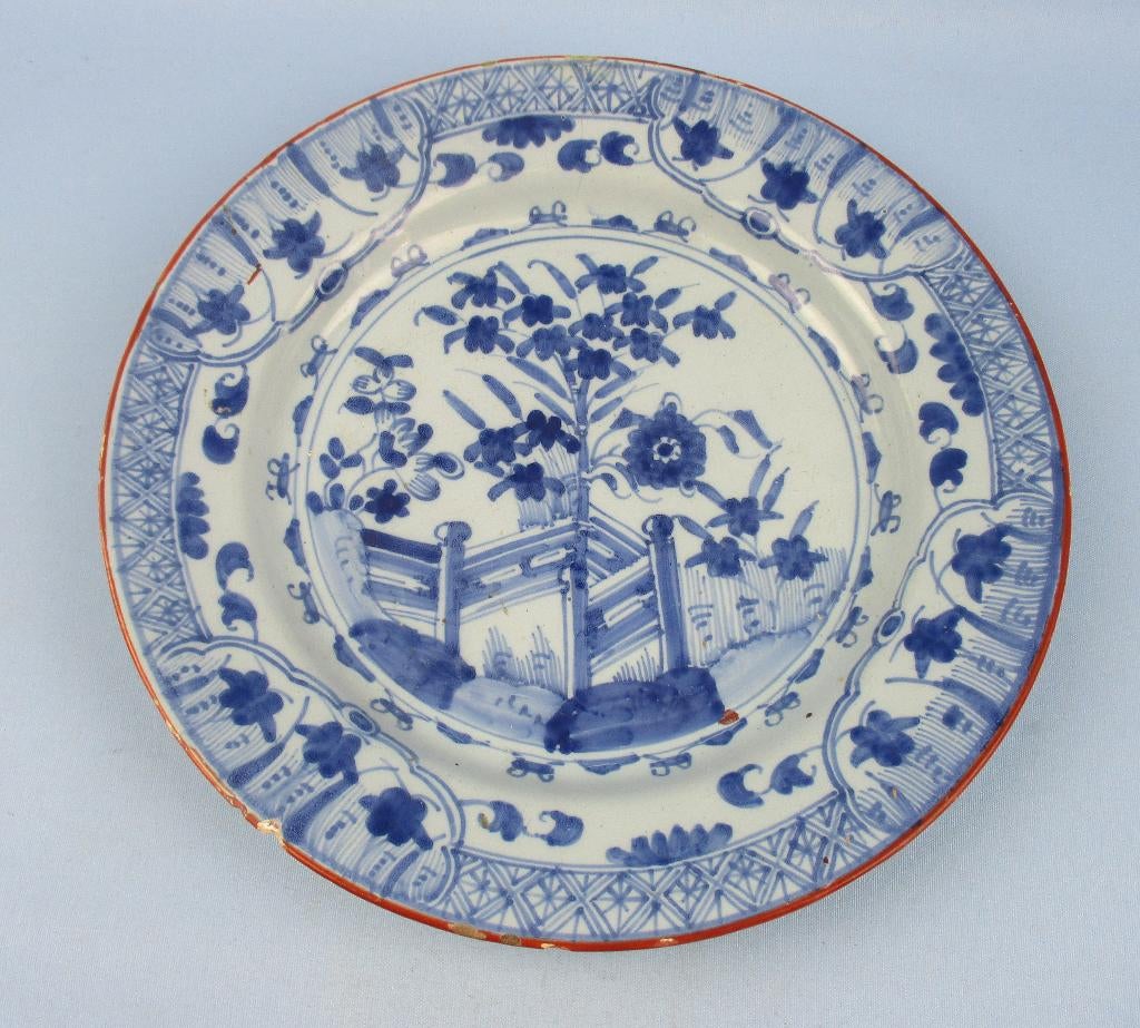 Antiek Engels 18e eeuws aardewerk bord met Chinees decor, Ophalen of Verzenden