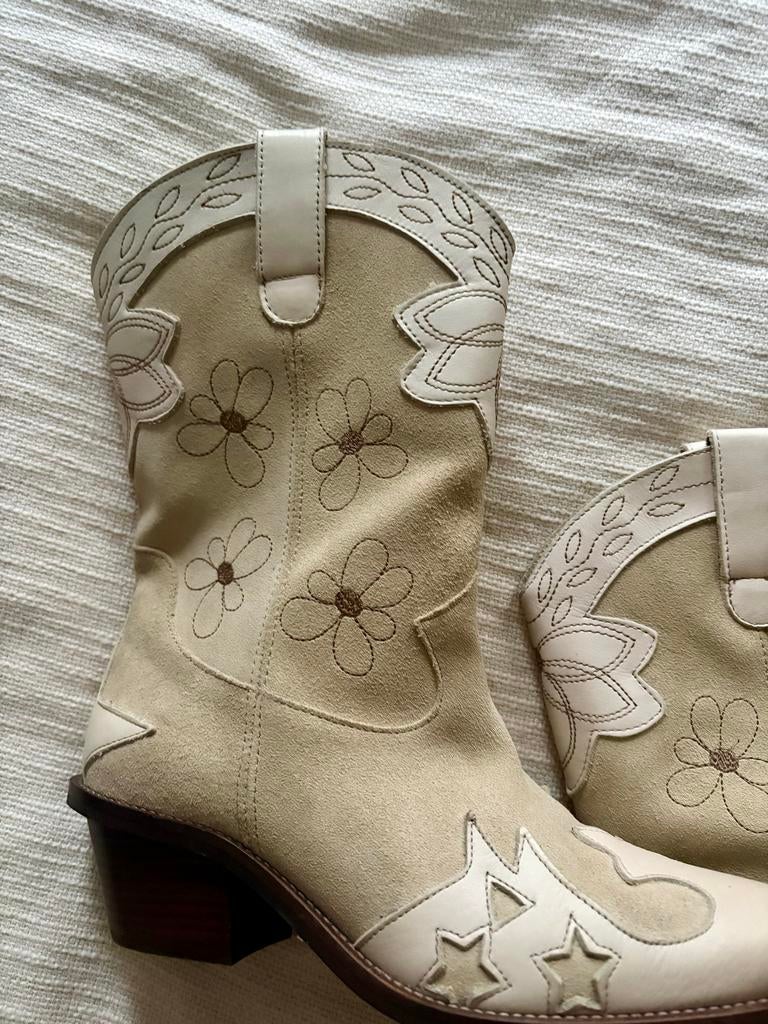 Fabienne Chapot laarzen, nieuw, maat 38 (valt als 39), Kleding | Dames, Schoenen, Ophalen of Verzenden, Nieuw, Beige, Lage of Enkellaarzen