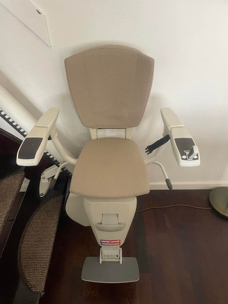 Traplift te koop, Diversen, Trapliften, Ophalen, Gebruikt, Met bocht