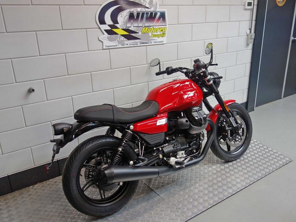 MOTO GUZZI V 7 - foto 2