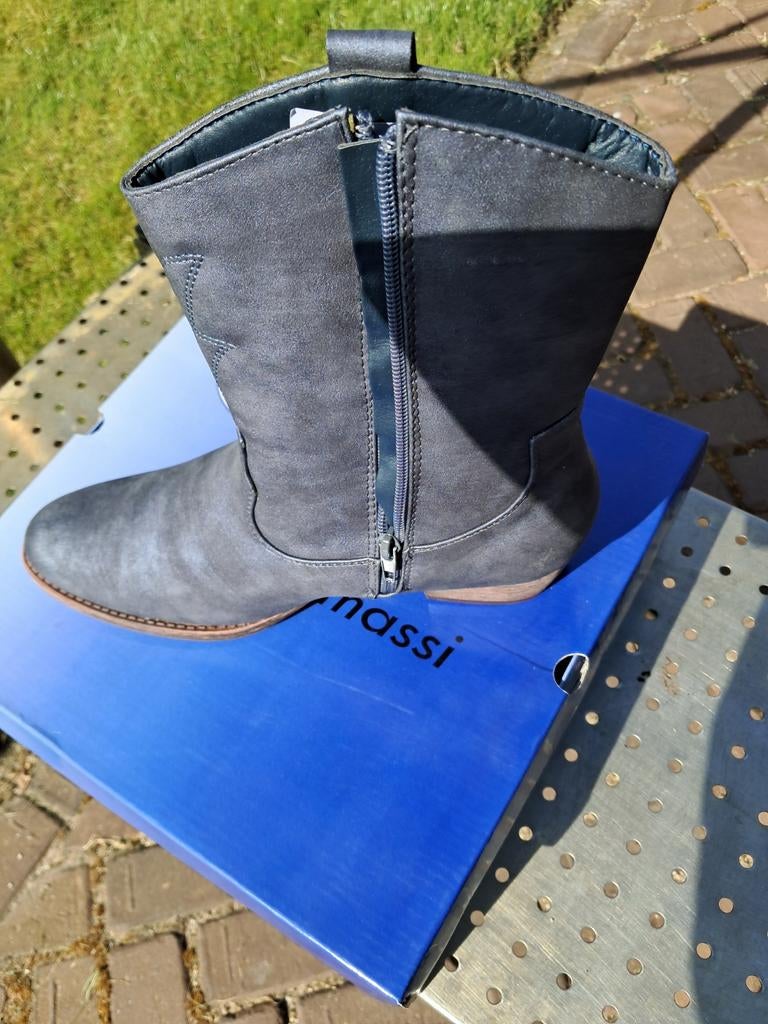 Dames laarsjes maat 40 - nieuw, Lage of Enkellaarzen, Nieuw, Ophalen of Verzenden, Grijs