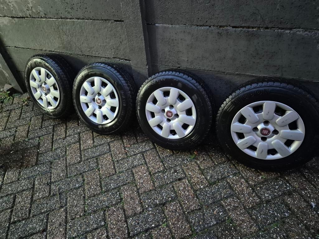 Fiat Panda wiel set compleet 4 x 98 steek maat, Ophalen, 155 mm, 13 inch, Band(en)