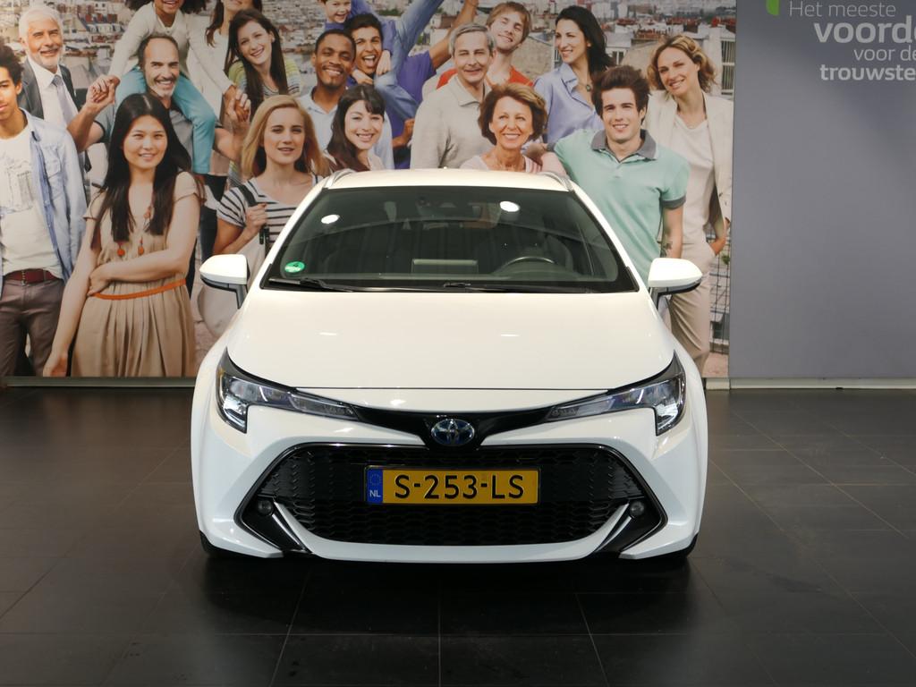 Toyota Corolla Touring Sports 1.8 Hybrid Dynamic - Occasion, 1345 kg, 450 kg, Gebruikt, 4 cilinders
