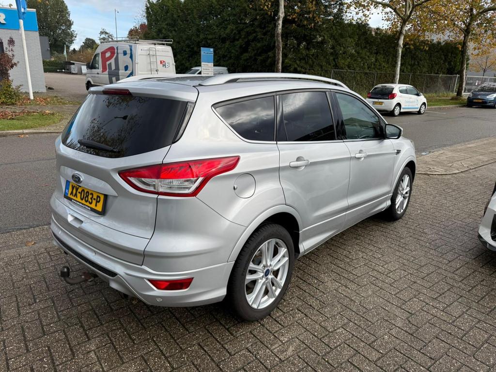 Ford Kuga 1.5 Titanium Styling Pack, Navi, Camera, NAP Nette, Euro 6, 4 cilinders, Leder en Stof, Bedrijf