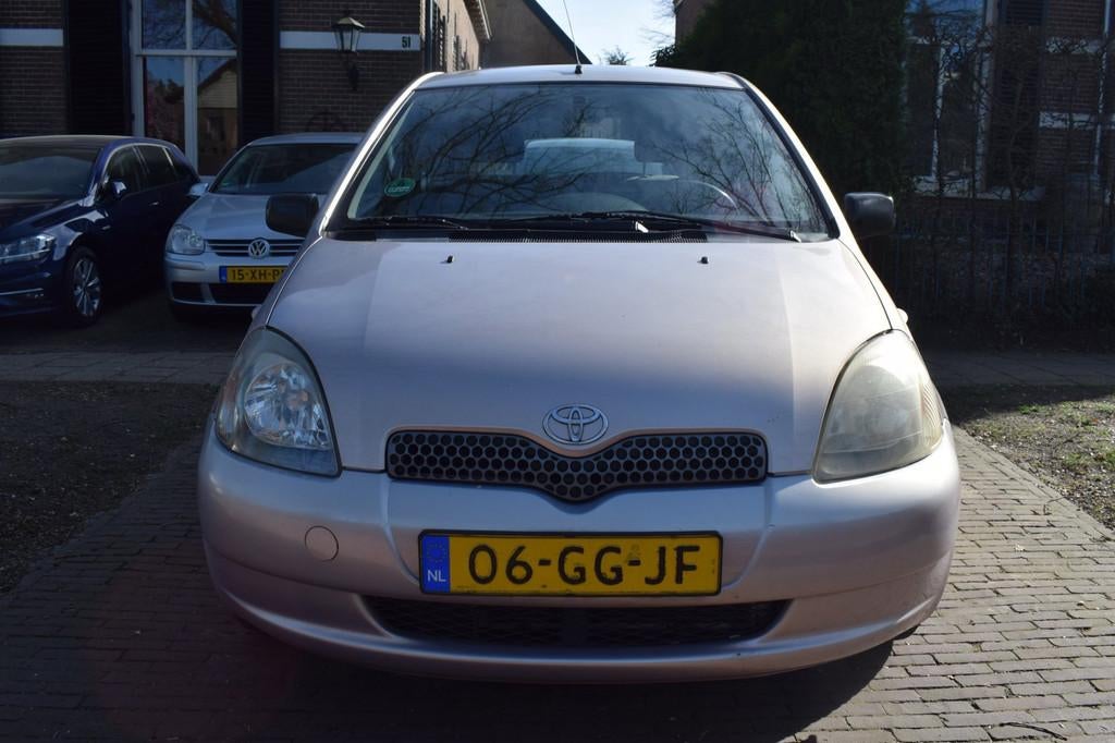 Toyota Yaris 1.0-16V VVT-i Luna Airco, Voorwielaandrijving, Gebruikt, 4 cilinders, 400 kg
