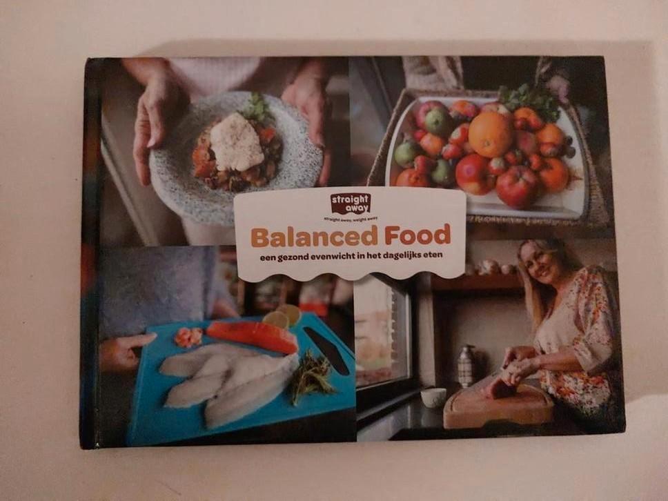 Balanced Food / Straight away / een gezond evenwicht, Ophalen of Verzenden, Zo goed als nieuw, Dieet en Voeding