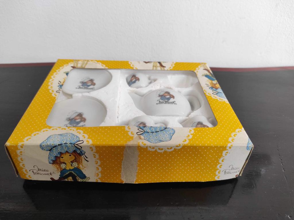 Vintage poppen servies porselein Miss Petticoat, Ophalen of Verzenden, Gebruikt
