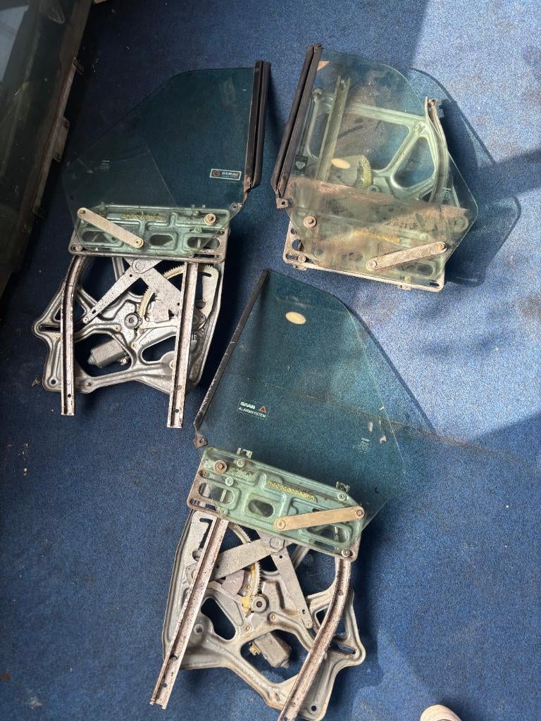 900CLASSIC ACHTERRUITEN, Ophalen, Nieuw, Saab