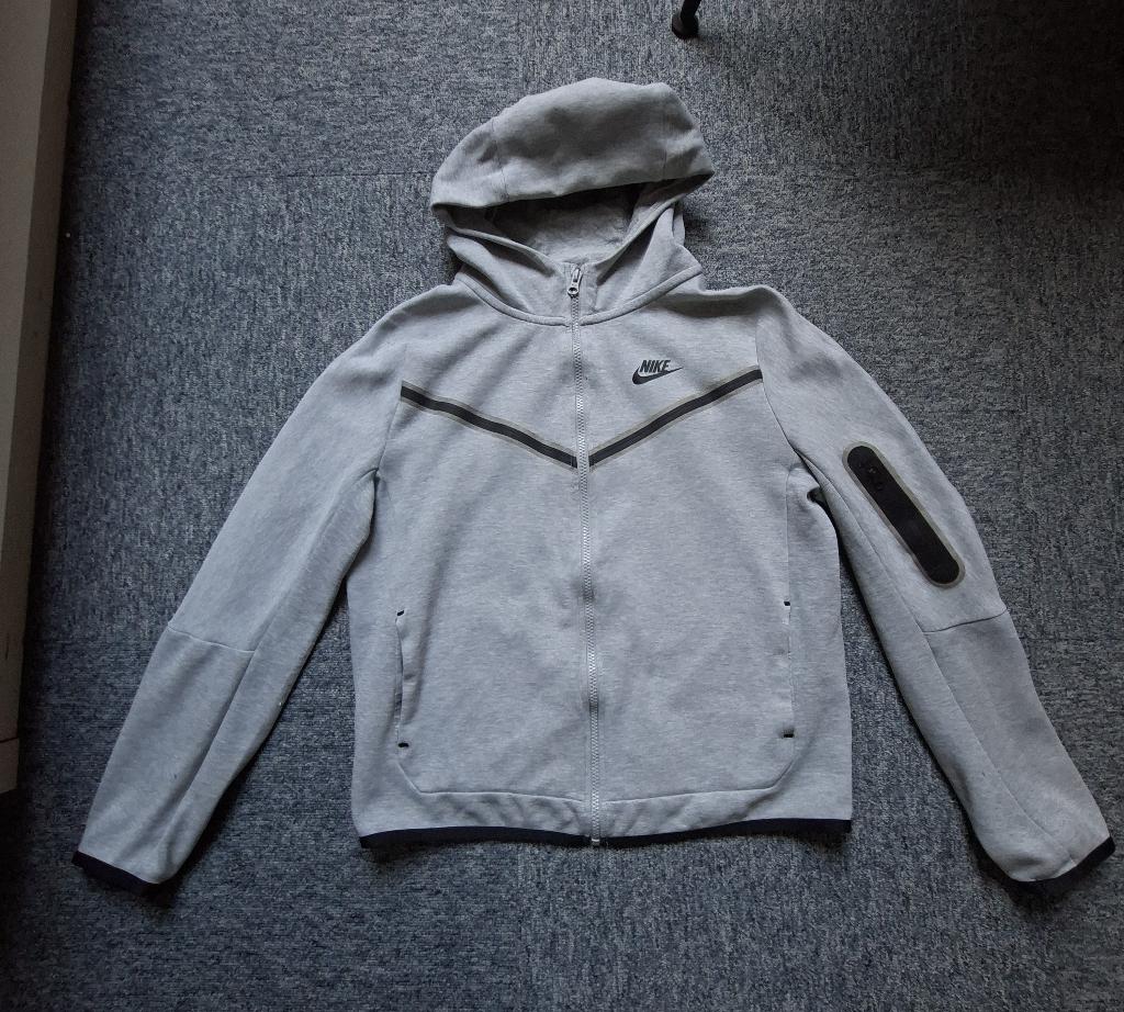 Nike vest kids XL 158-170, Gebruikt, Jongen of Meisje, Trui of Vest, Ophalen of Verzenden