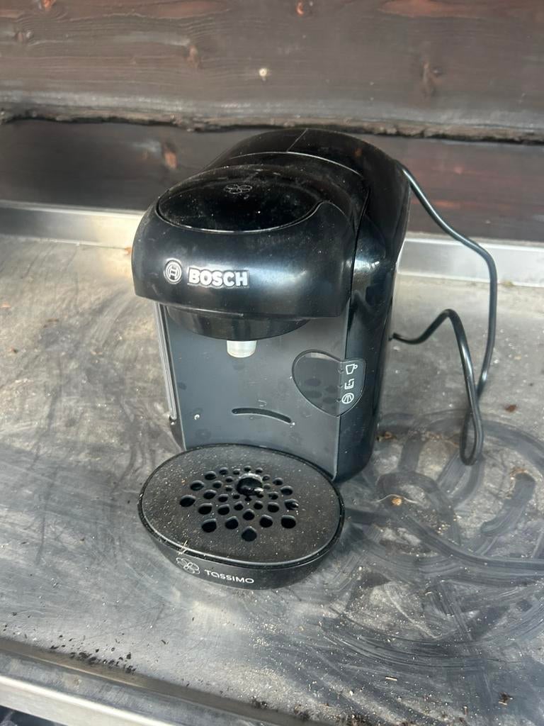 Bosch tassimo, Witgoed en Apparatuur, Koffiezetapparaten, Ophalen, Zo goed als nieuw, Koffiemachine