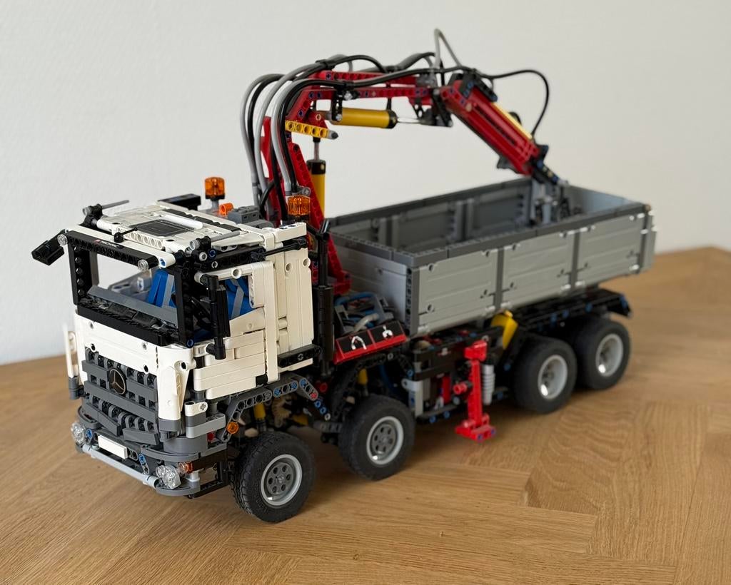 LEGO Technic Mercedes-Benz Arocs 3245 - 42043, Ophalen of Verzenden, Gebruikt, Complete set, Lego