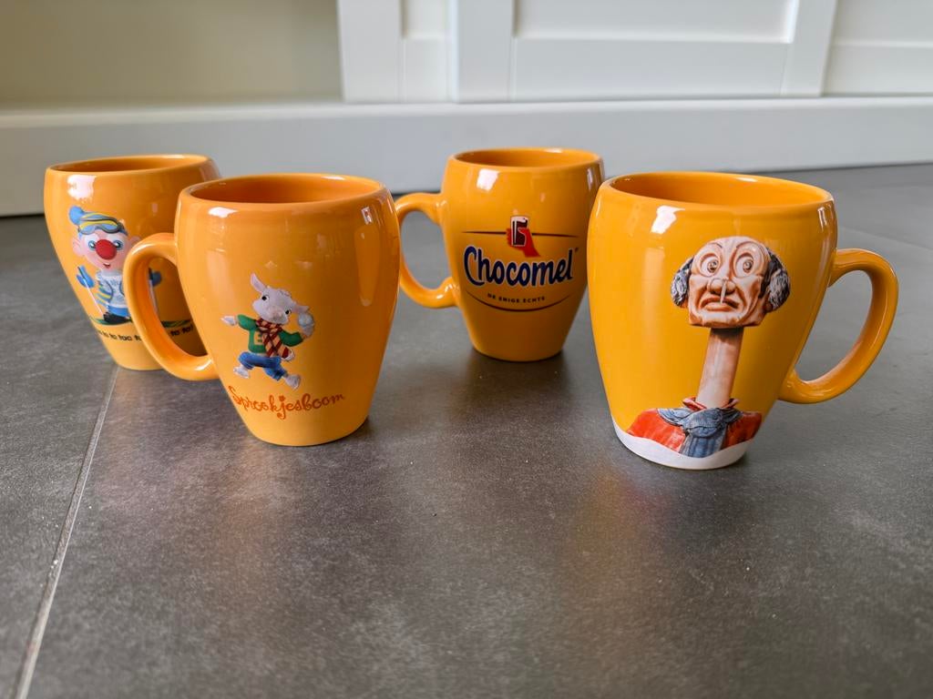 4 Chocomel Efteling mokken nieuw, Ophalen of Verzenden, Gebruikt, Gebruiksvoorwerp