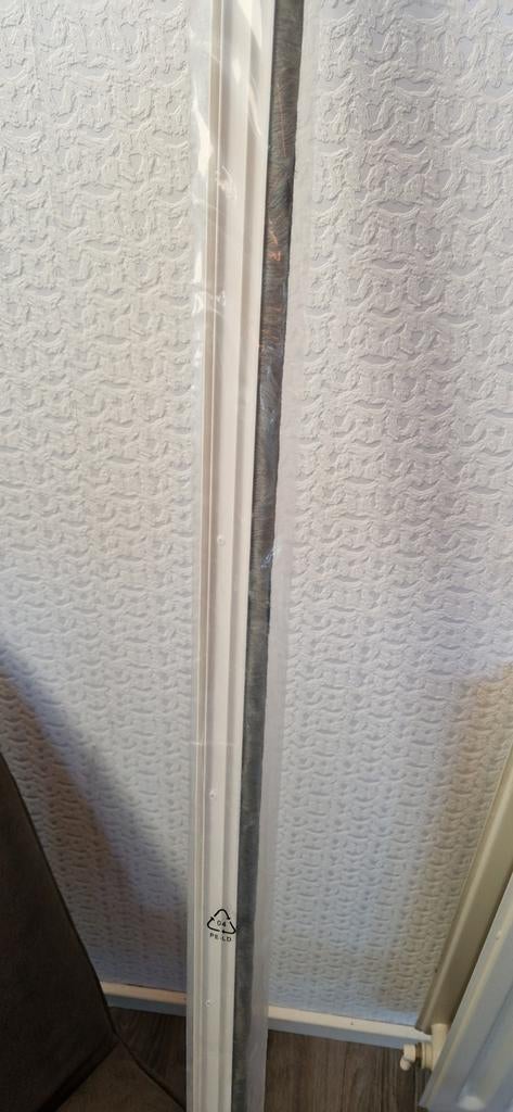 Splinternieuwe kunststof tochtstrip, Ophalen, Nieuw