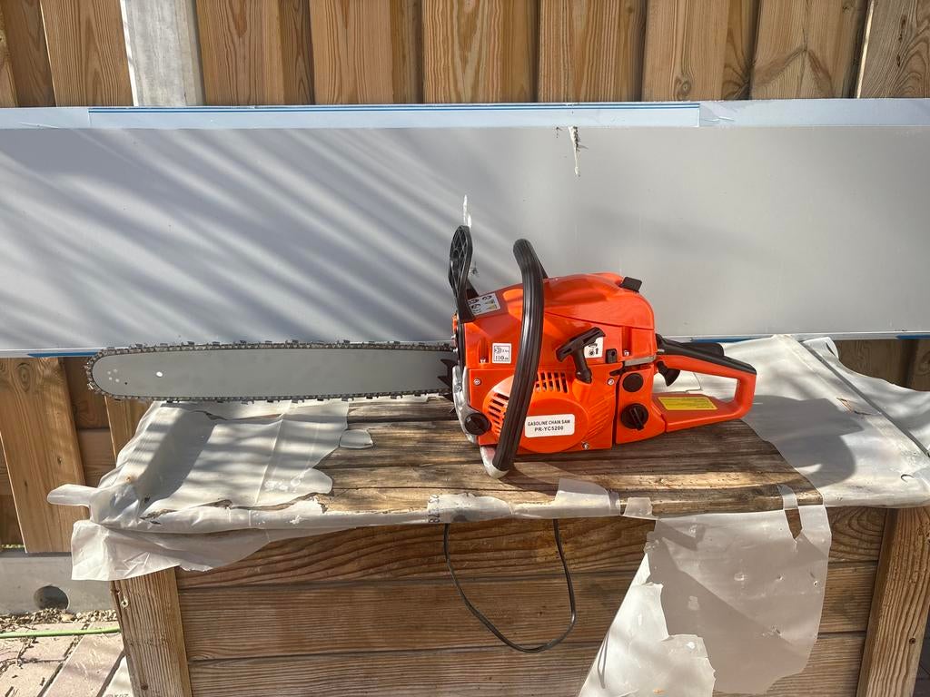 Kraftworld Benzine Kettingzaag 50 cm Blad - Nieuw in Doos, Ophalen of Verzenden, Nieuw, Kettingzaag