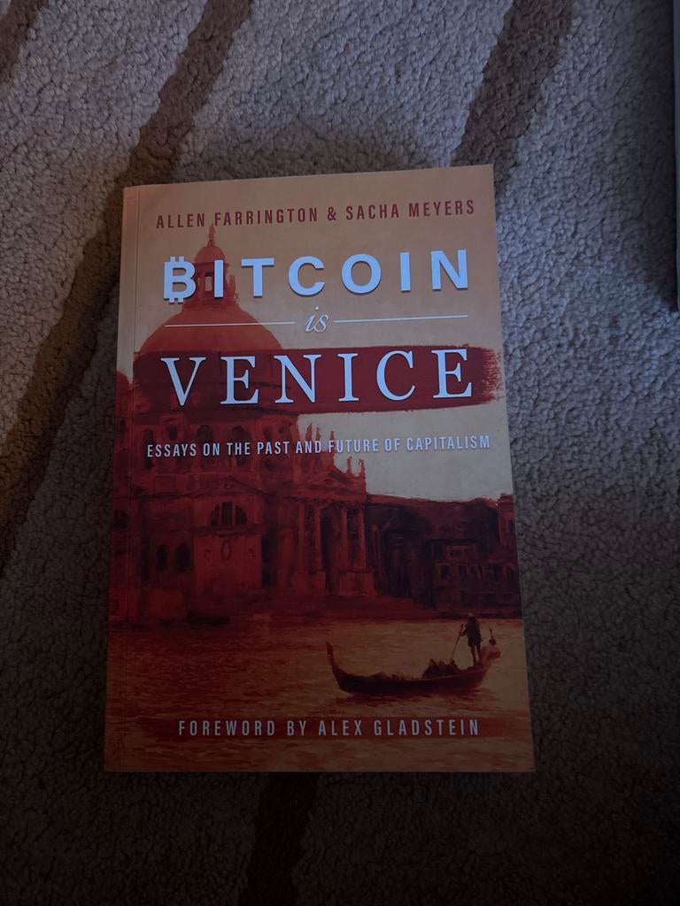 Bitcoin is Venice - Essays over Kapitalisme, Ophalen of Verzenden, Zo goed als nieuw, Economie en Marketing