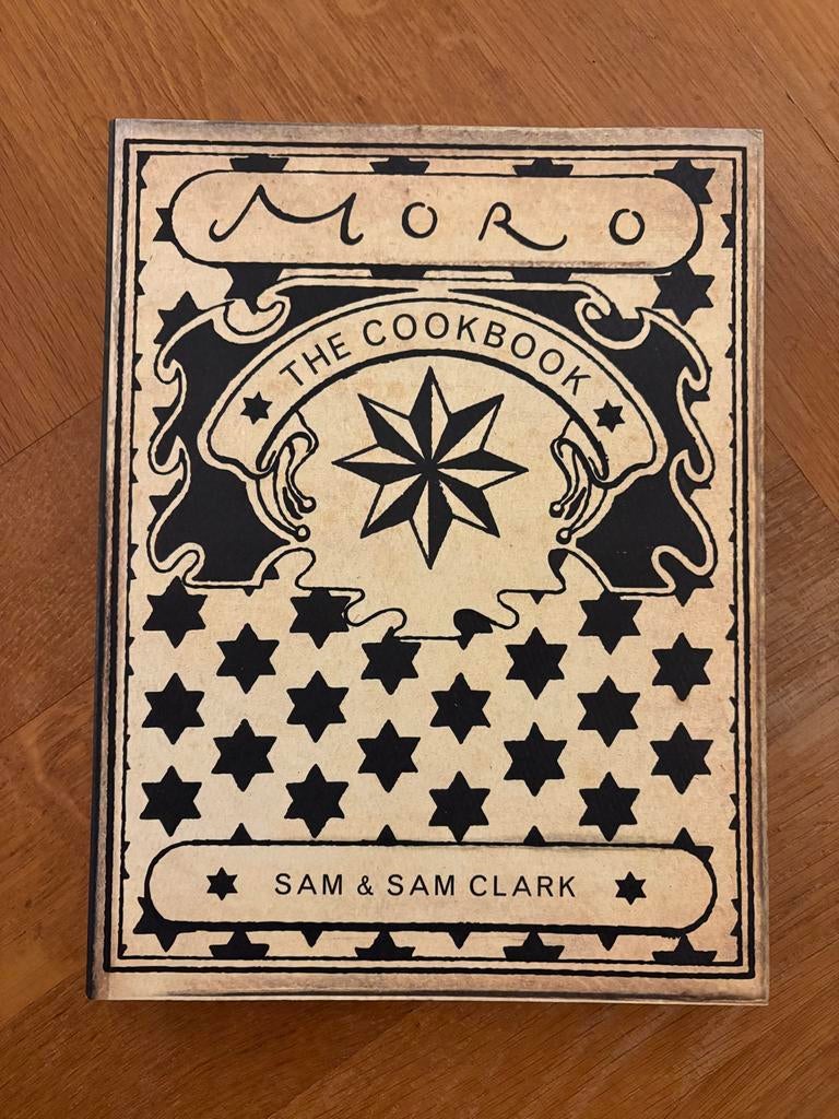 Moro. Kookboek van Sam & Sam Clark, Boeken, Spanje, Ophalen of Verzenden, Zo goed als nieuw, Gezond koken