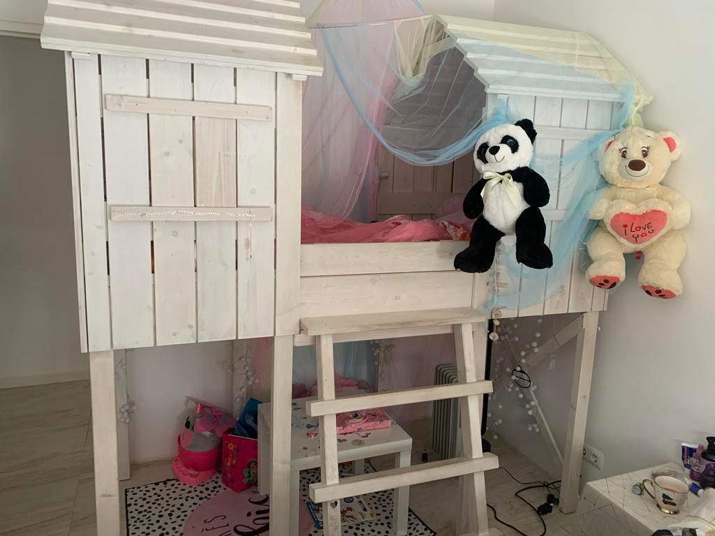 Leuk kinderbed huisje incl matras, Ophalen, Zo goed als nieuw, Hoogslaper