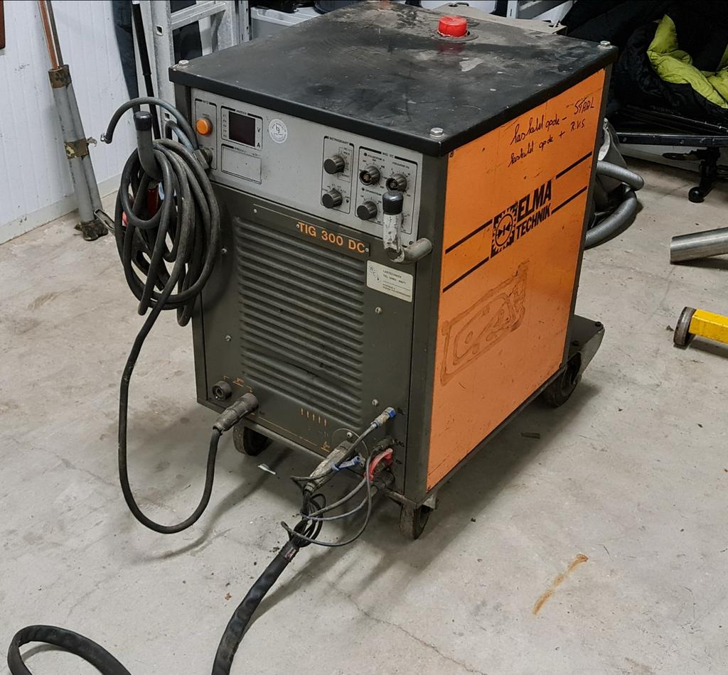 Elma TIG 300 DC watergekoeld lasapparaat, Zakelijke goederen, Machines en Bouw | Lastechniek, Ophalen of Verzenden