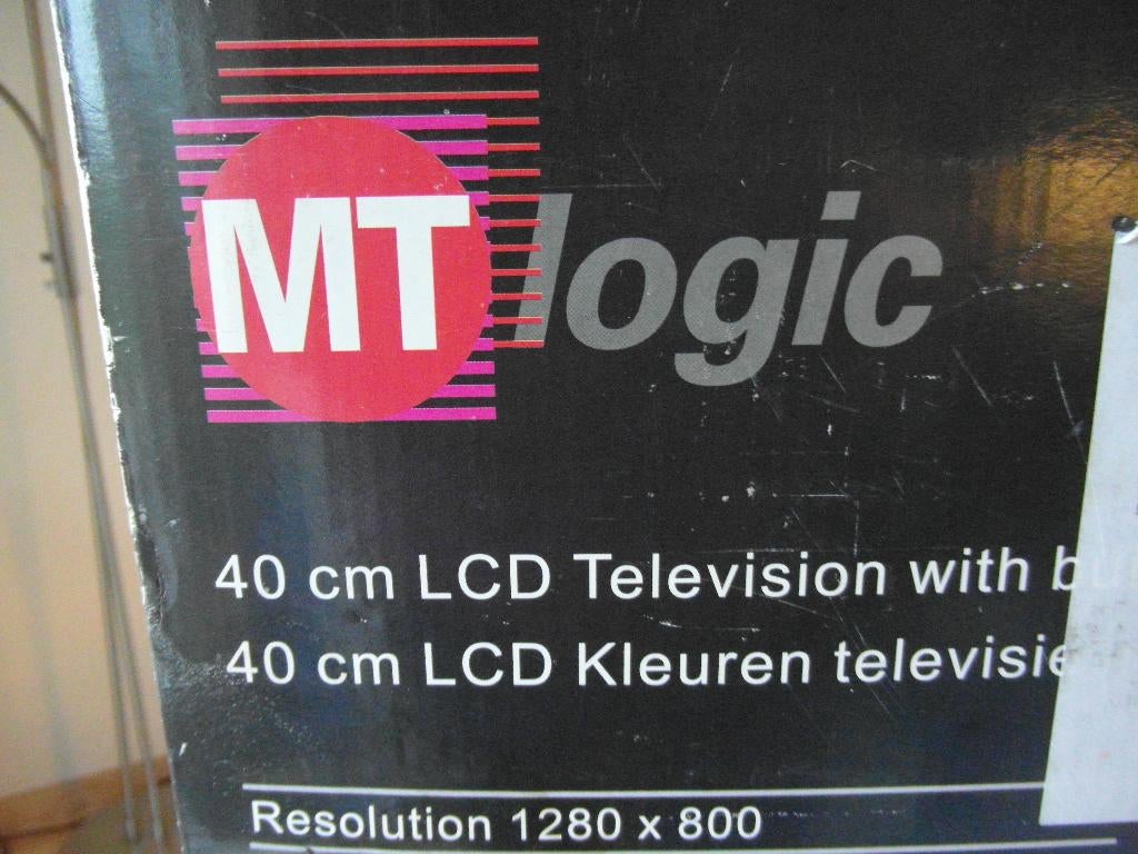 Mt logic TV 40 cm LCD televisie incl dvd en standaard, 50 Hz, LCD, Zo goed als nieuw, 40 tot 60 cm
