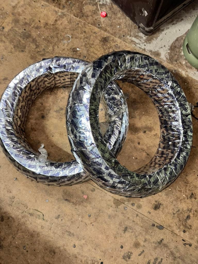 2 Gloednieuwe Destone 130/60/13 Scooter/Motorbanden Tubeless, Ophalen of Verzenden, Nieuw, Overige typen, Overige merken