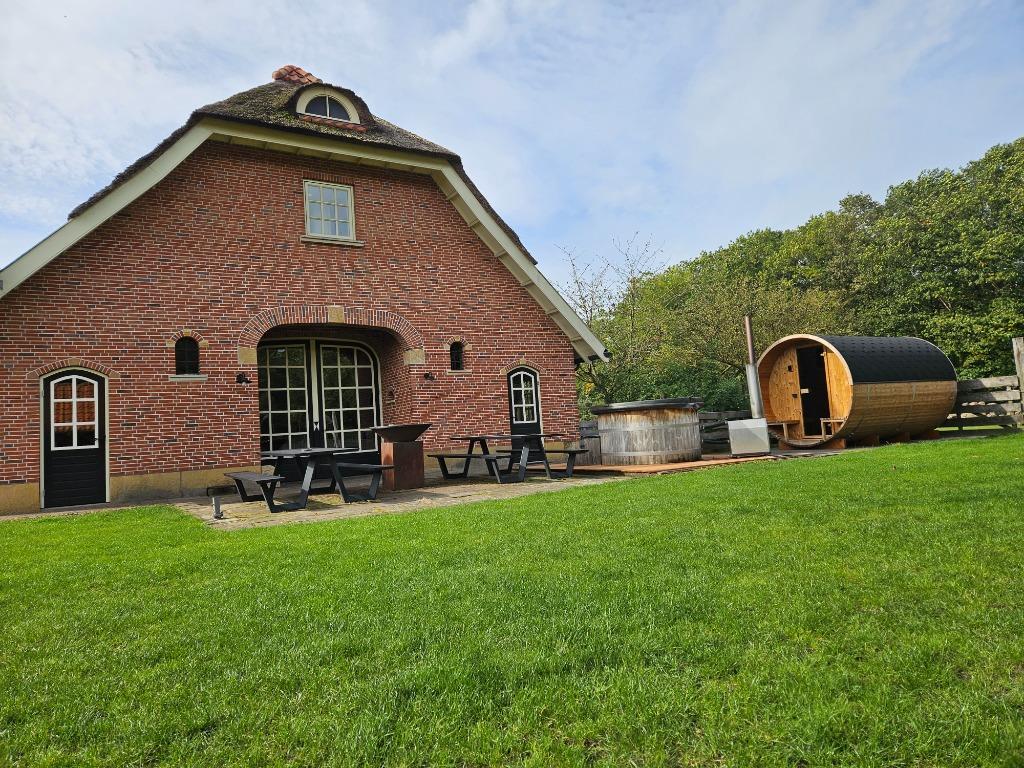 Vakantiehuis Twente, voor 16 personen, Hot-tub, bbq, sauna., Vakantie, Vakantiehuizen | Nederland, Groepsaccommodatie, In bos