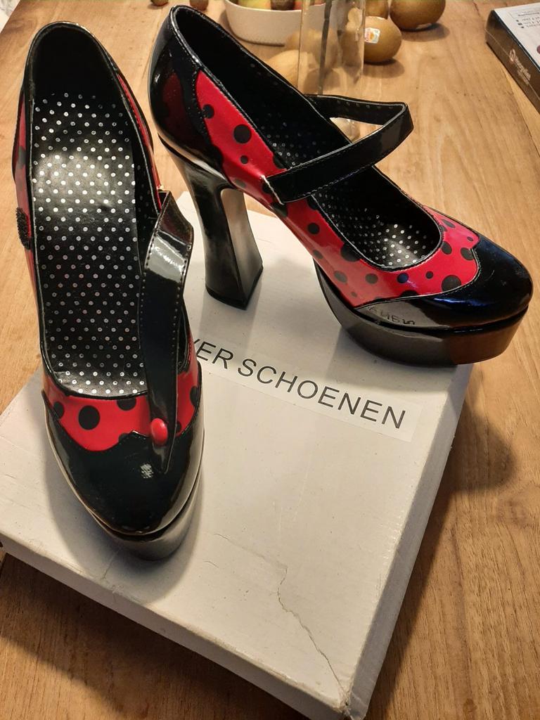 Spaanse schoenen zo goed als nieuw! Maat 39, Kleding | Dames, Schoenen, Zo goed als nieuw, Schoenen met hoge hakken, Overige kleuren