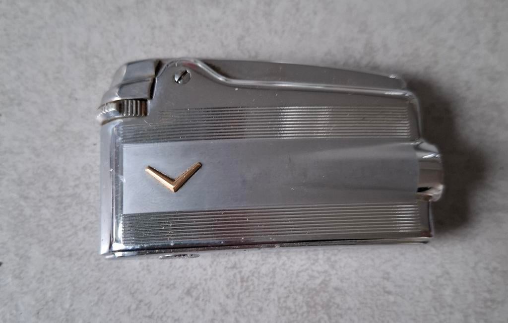 Vintage Aansteker met Lederen Etui, Verzamelen, Rookartikelen, Aanstekers en Luciferdoosjes, Ophalen of Verzenden, Gebruikt, Aansteker