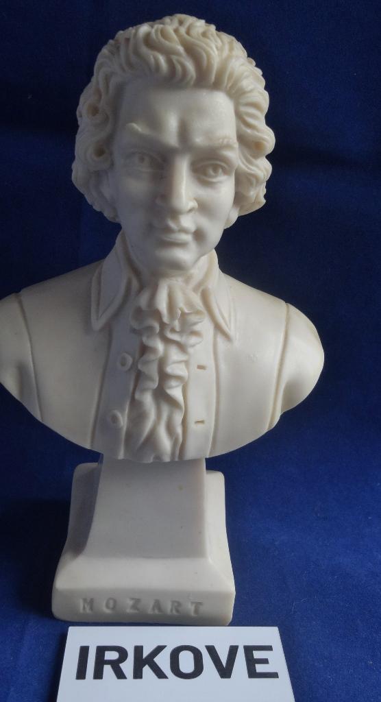 BUSTE MOZART * Gesigneerd *, Verzenden