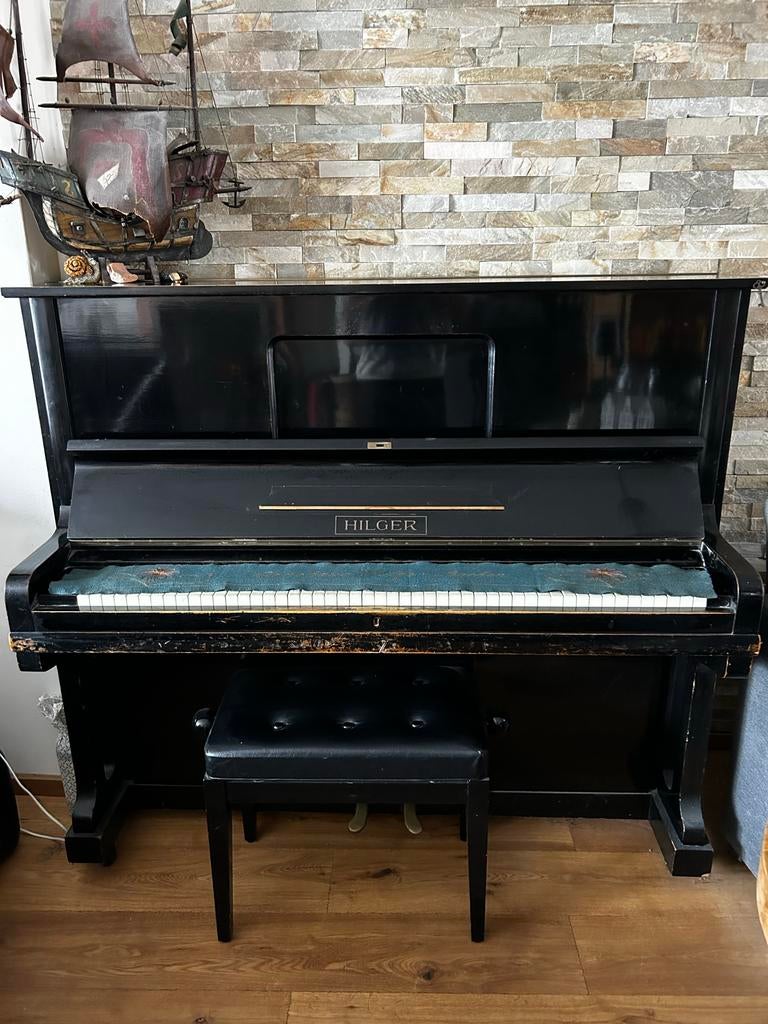 Hilger Piano met Kruk - Klassiek Instrument, Ophalen, Gebruikt, Zwart, Piano