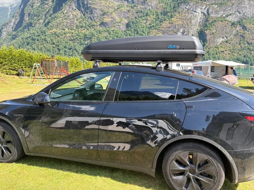 TE HUUR - dakdragers voor Tesla model Y - merk Farad, Auto diversen, Dakdragers, Ophalen, Zo goed als nieuw