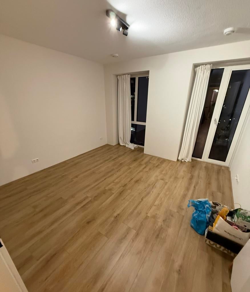 Laminaat EIKEN - LOOK, zelf eruit halen en ophalen. 80+- m2, Ophalen, 50 tot 150 cm, Zo goed als nieuw, 10 m² of meer