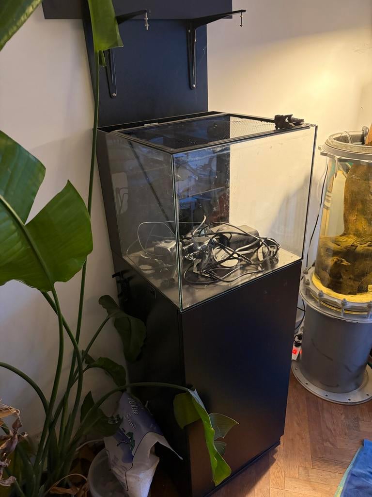 Zeeaquarium waterbox 72L inclusief originele kast, Dieren en Toebehoren, Vissen | Aquaria en Toebehoren, Ophalen, Gebruikt, Gevuld zeewateraquarium