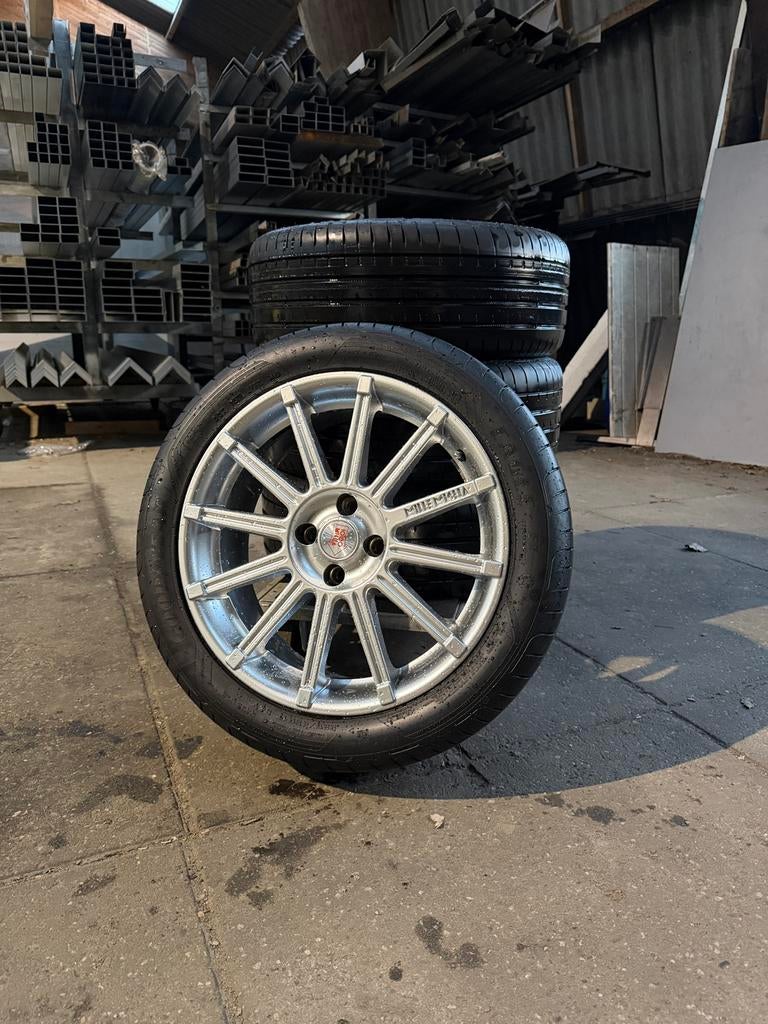 Mooie velgen met goede banden, Ophalen, 17 inch, Band(en), Zomerbanden