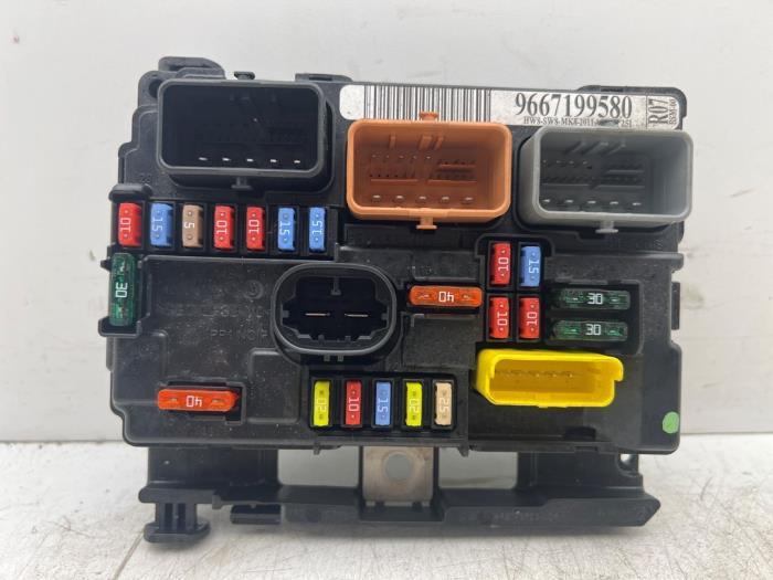 Zekeringkast van een Peugeot 207, Auto-onderdelen, Gebruikt, -, -, Ophalen of Verzenden