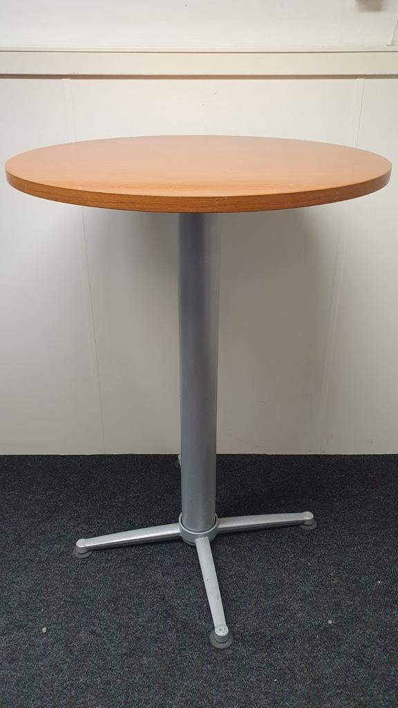 Statafel rond 112 cm, Ophalen, Gebruikt
