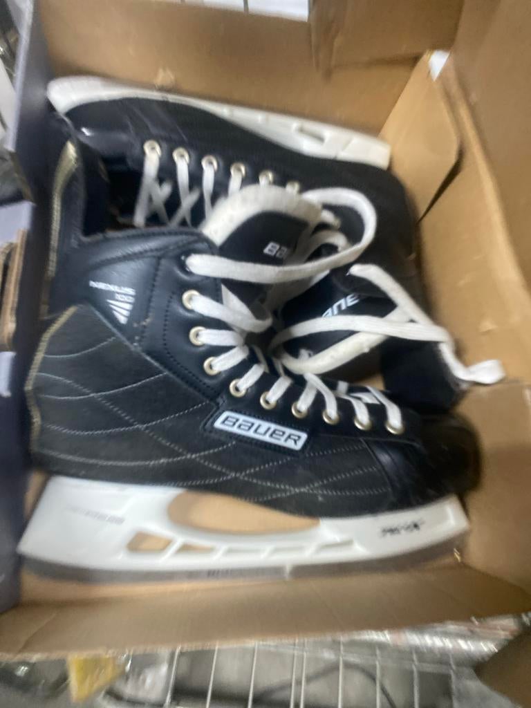 Bauer Nexus 100 IJshockeyschaatsen - Maat 47, Sport en Fitness, Schaatsen, Ophalen of Verzenden, Gebruikt, IJshockeyschaatsen