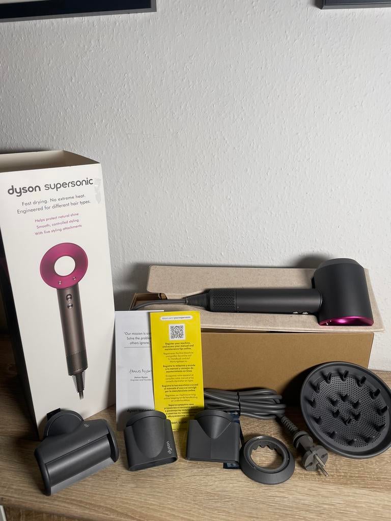 Dyson Supersonic Hair Dryer HD08 NEW Pink/Black, Sieraden, Tassen en Uiterlijk, Uiterlijk | Haarverzorging, Verzenden, Nieuw, Föhn of Haardroger