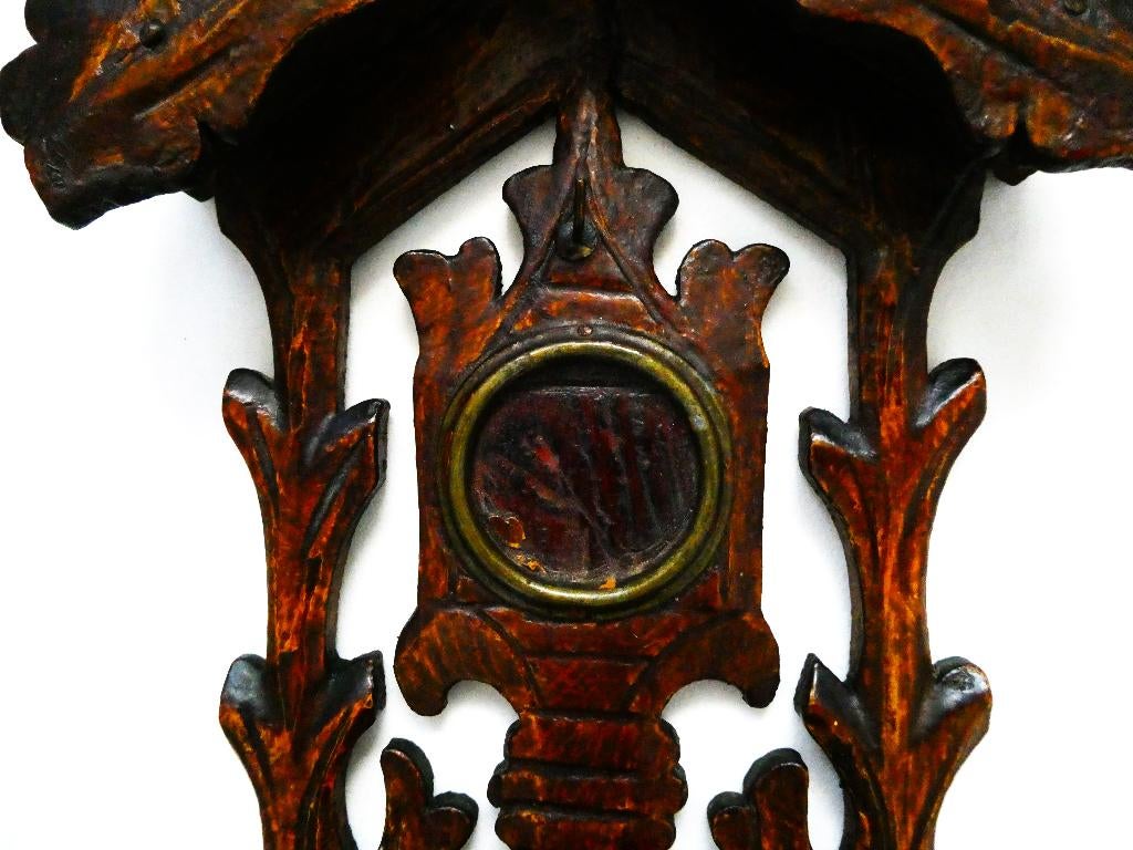 Een floraal houtgesneden zakhorloge houder, Antiek en Kunst, Ophalen of Verzenden