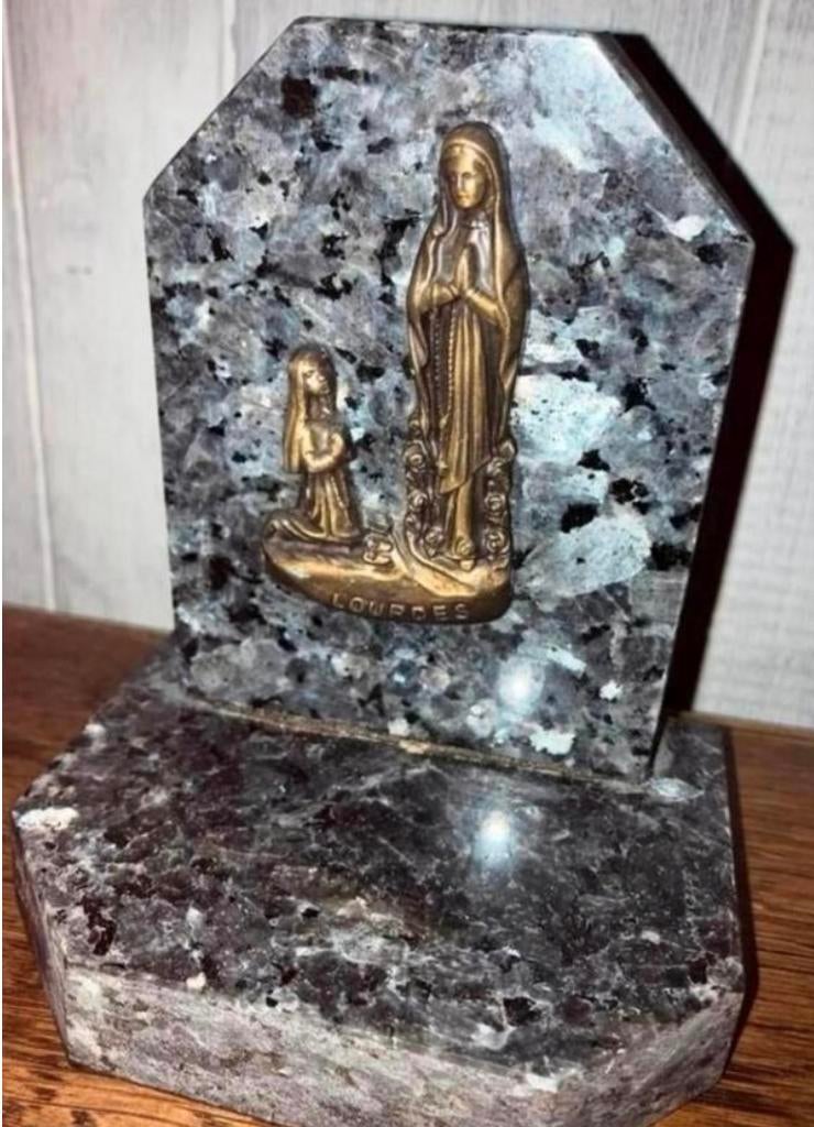 Lourdes Maria met Bernadette… zwaar marmer , mooi !, Antiek en Kunst, Ophalen of Verzenden