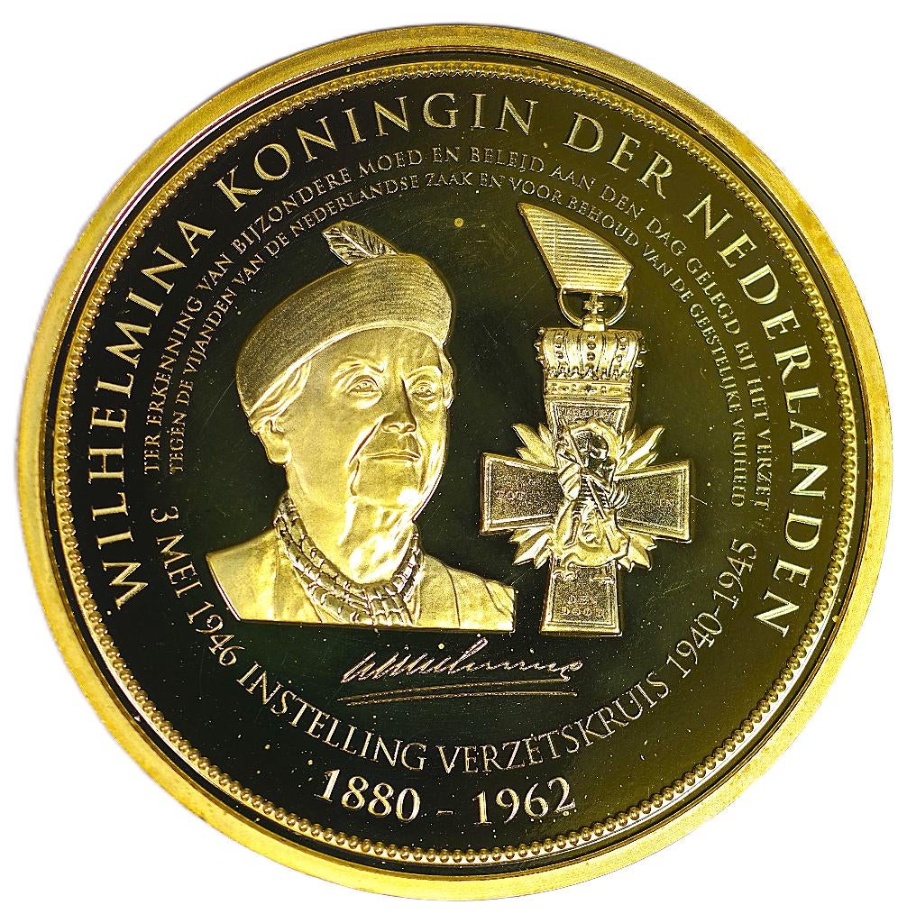 Koningin Wilhelmina – instelling Verzetskruis in 1946, Ophalen of Verzenden, Overige materialen, Nederland