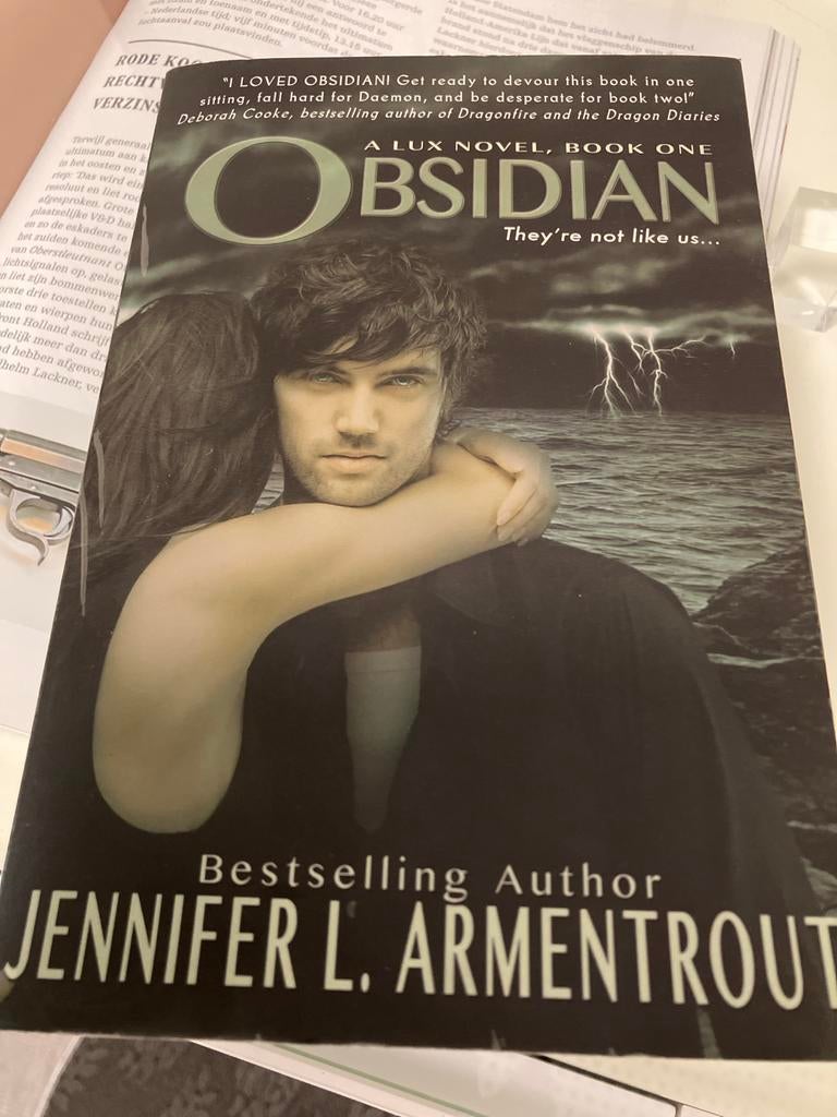 Obsidian - Jennifer L. Armentrout - Nieuwstaat, Ophalen of Verzenden, Gelezen