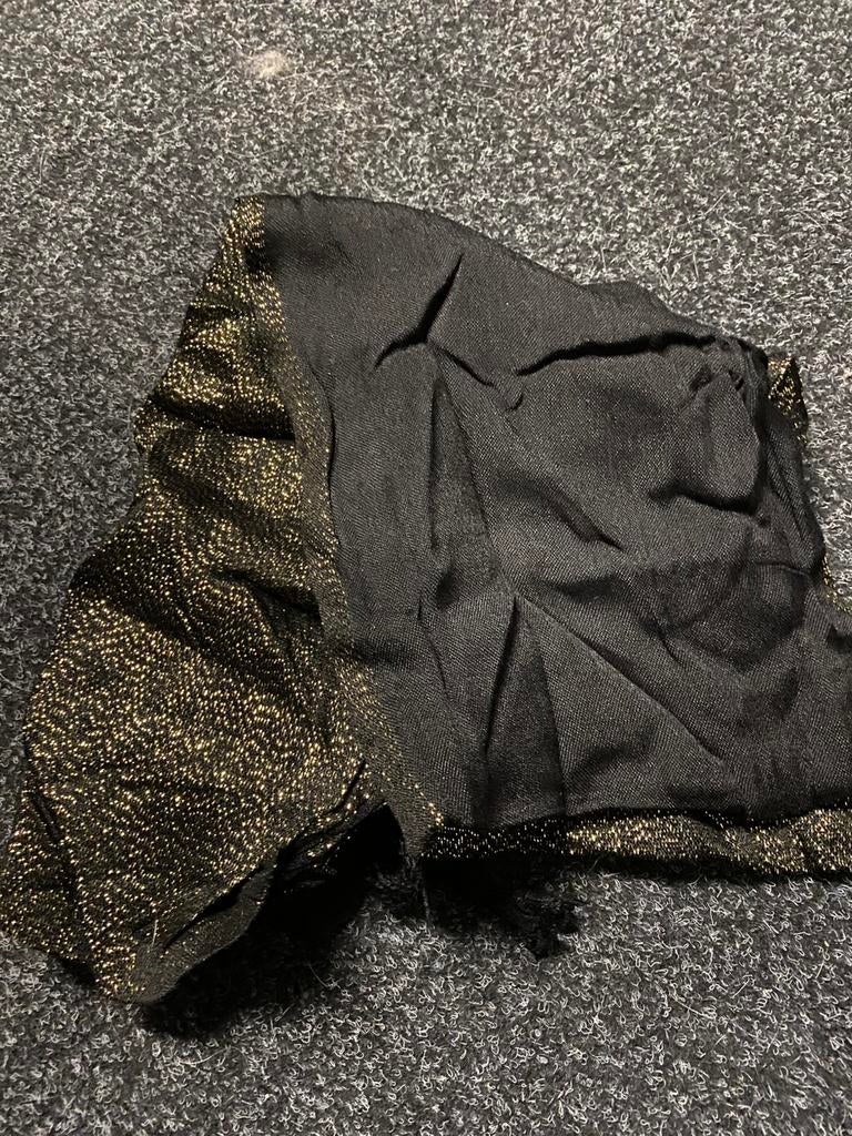 Hijab hoofddoek zwart goud, Ophalen of Verzenden, Zo goed als nieuw