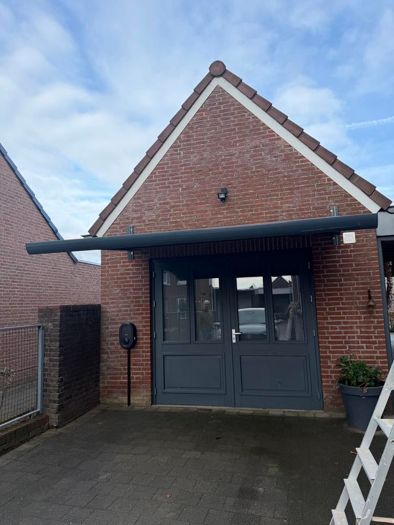 Zo goed als nieuw elektrisch knikarmscherm - 320cm breed, Tuin en Terras, Elektrisch, Ophalen of Verzenden, Zo goed als nieuw