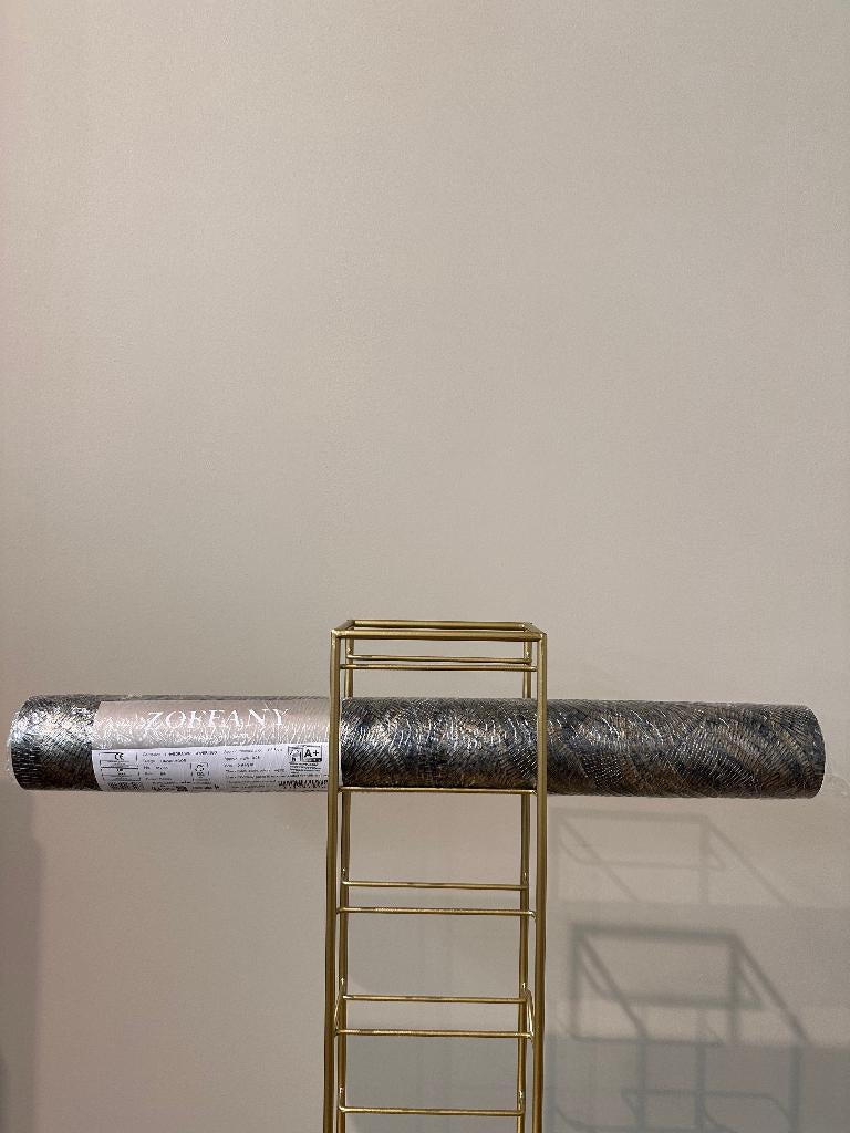 Behang | Zoffany Hawksmoor Prussian  312599 - 1 rol, Kleur mijn interieur, Ophalen of Verzenden, Info@kleurmijninterieur.nl, Kanaaldijk Noord 13