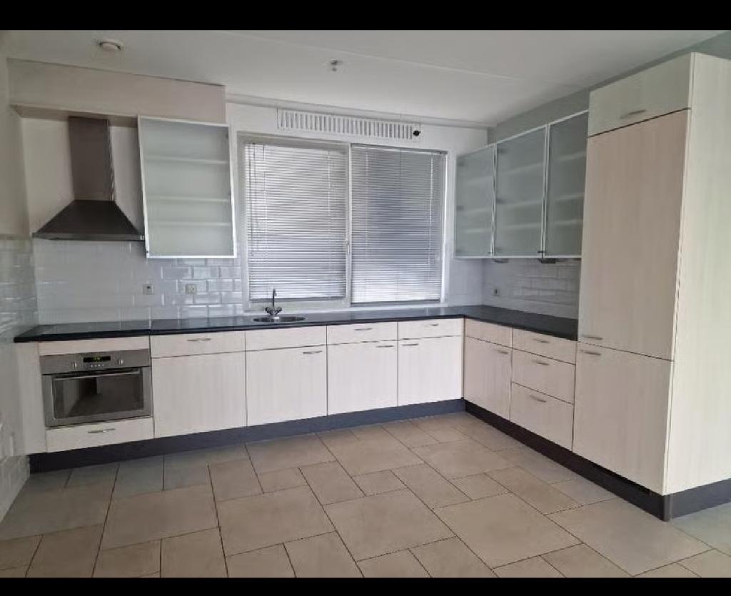 Complete keuken, Huis en Inrichting, Keuken | Complete keukens, Ophalen, Hoekkeuken, Zo goed als nieuw, Kunststof