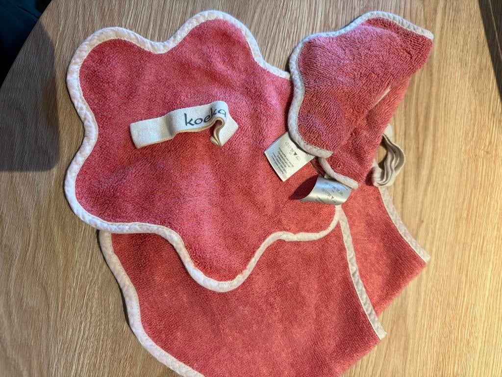 Koeka spuugdoeken en speendoekjes - Nieuwstaat, Ophalen of Verzenden, Nieuw